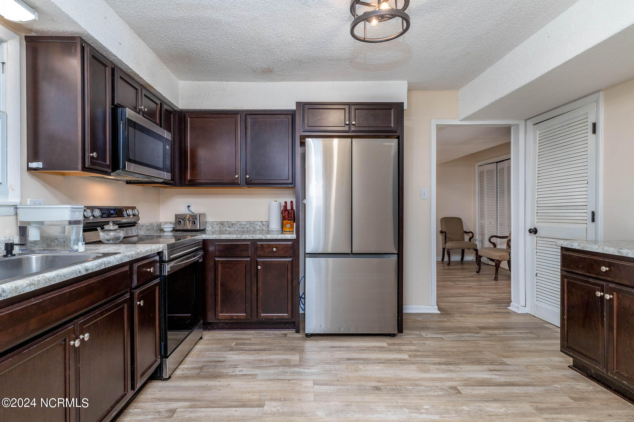 2705 Country Club Road Jacksonville, NC 28546 - Photo 8 of 20 A (11 of 28)