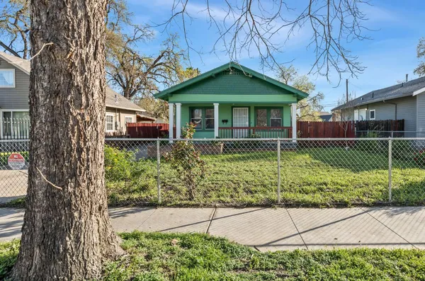 $380,000 | 526 Redwood Avenue, Sacramento, CA 95815