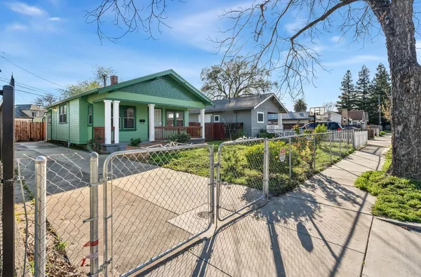 $380,000 | 526 Redwood Avenue, Sacramento, CA 95815