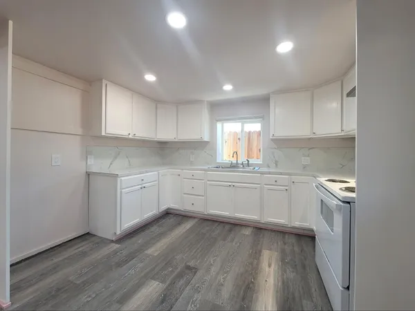 $380,000 | 526 Redwood Avenue, Sacramento, CA 95815