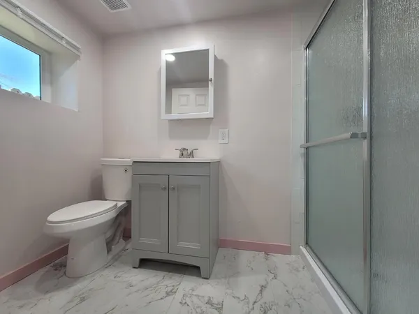 $380,000 | 526 Redwood Avenue, Sacramento, CA 95815
