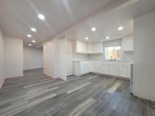 $380,000 | 526 Redwood Avenue, Sacramento, CA 95815