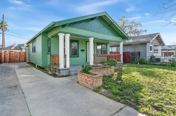 $380,000 | 526 Redwood Avenue, Sacramento, CA 95815