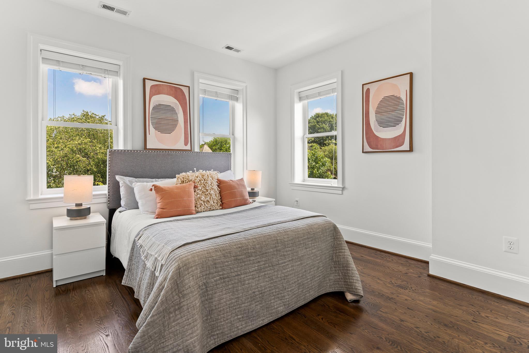1533 East Capitol Street Southeast Washington, DC 20003 - Photo 21 of 54
