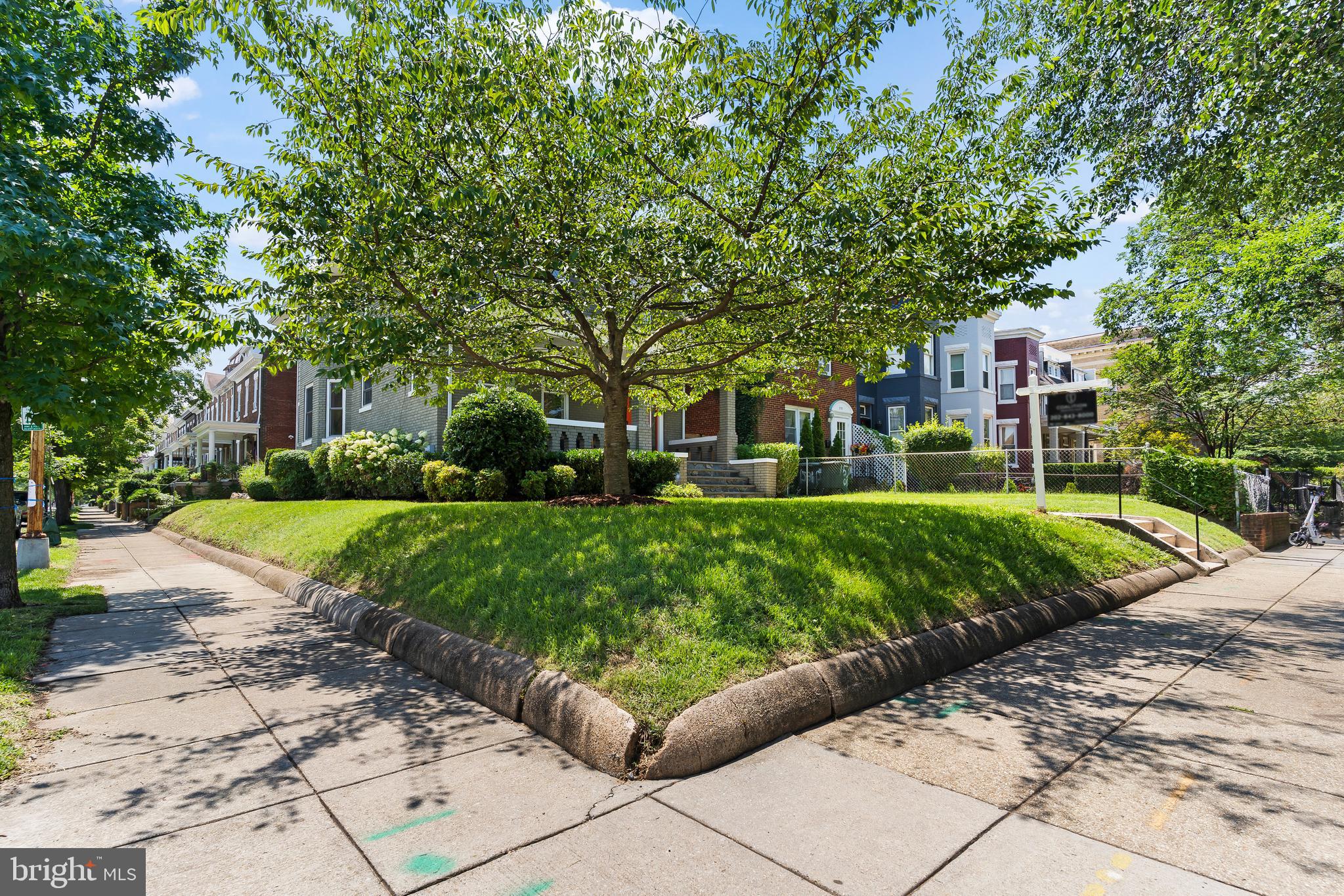 1533 East Capitol Street Southeast Washington, DC 20003 - Photo 47 of 54
