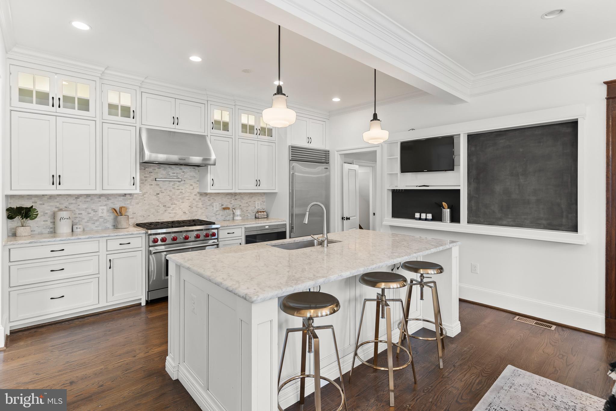 1533 East Capitol Street Southeast Washington, DC 20003 - Photo 10 of 54