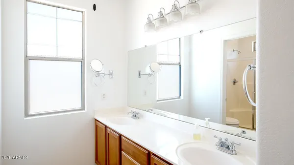 $2,400 | 4356 East Sack Drive, Phoenix, AZ 85050