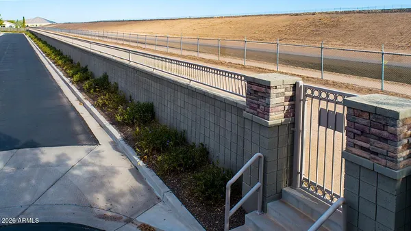 $2,400 | 4356 East Sack Drive, Phoenix, AZ 85050