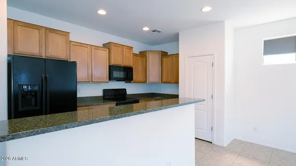 $2,400 | 4356 East Sack Drive, Phoenix, AZ 85050