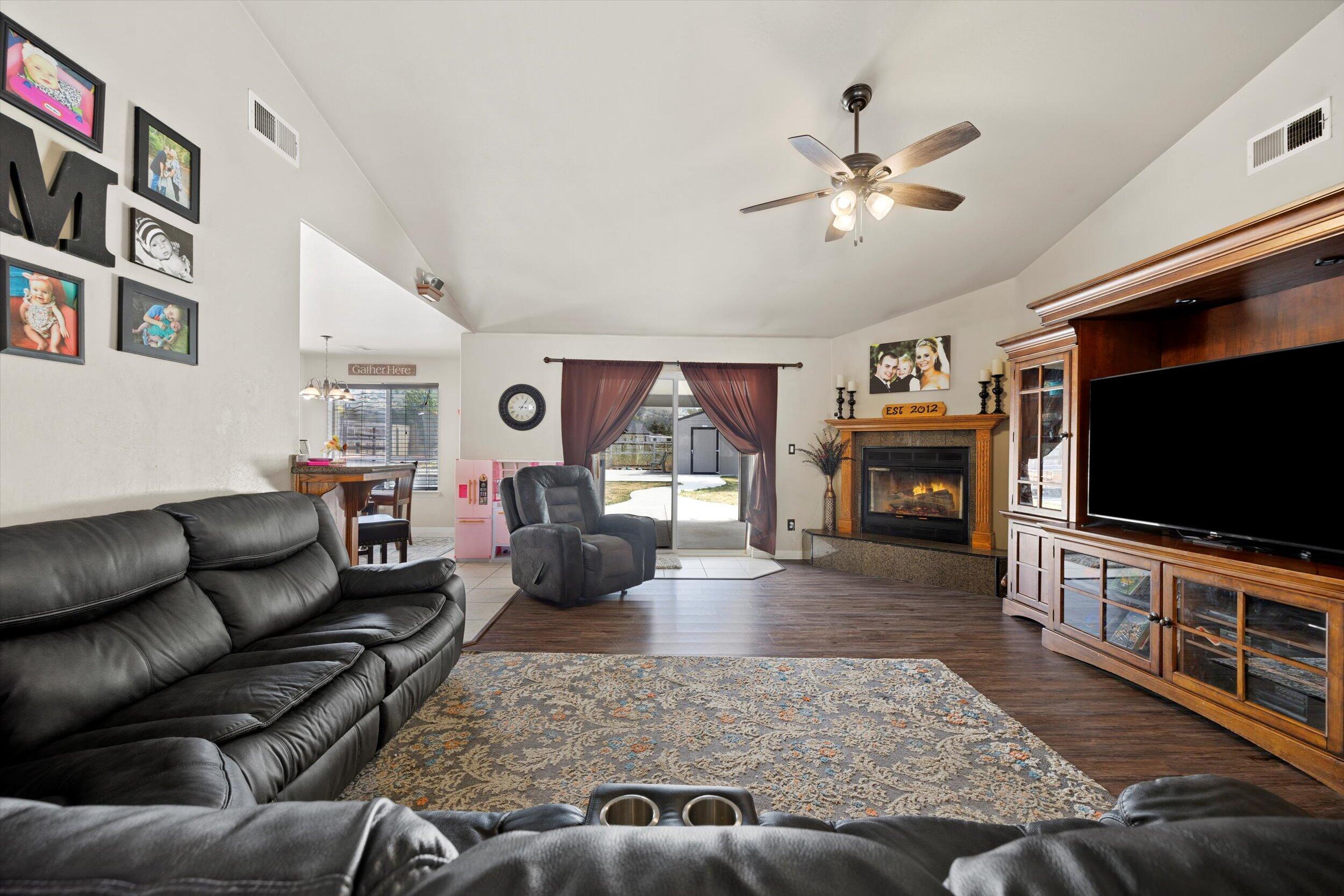 27800 Crofun Road Tehachapi, CA 93561 - Photo 14 of 16 17-Illuminate Photography - 27800 Crofun