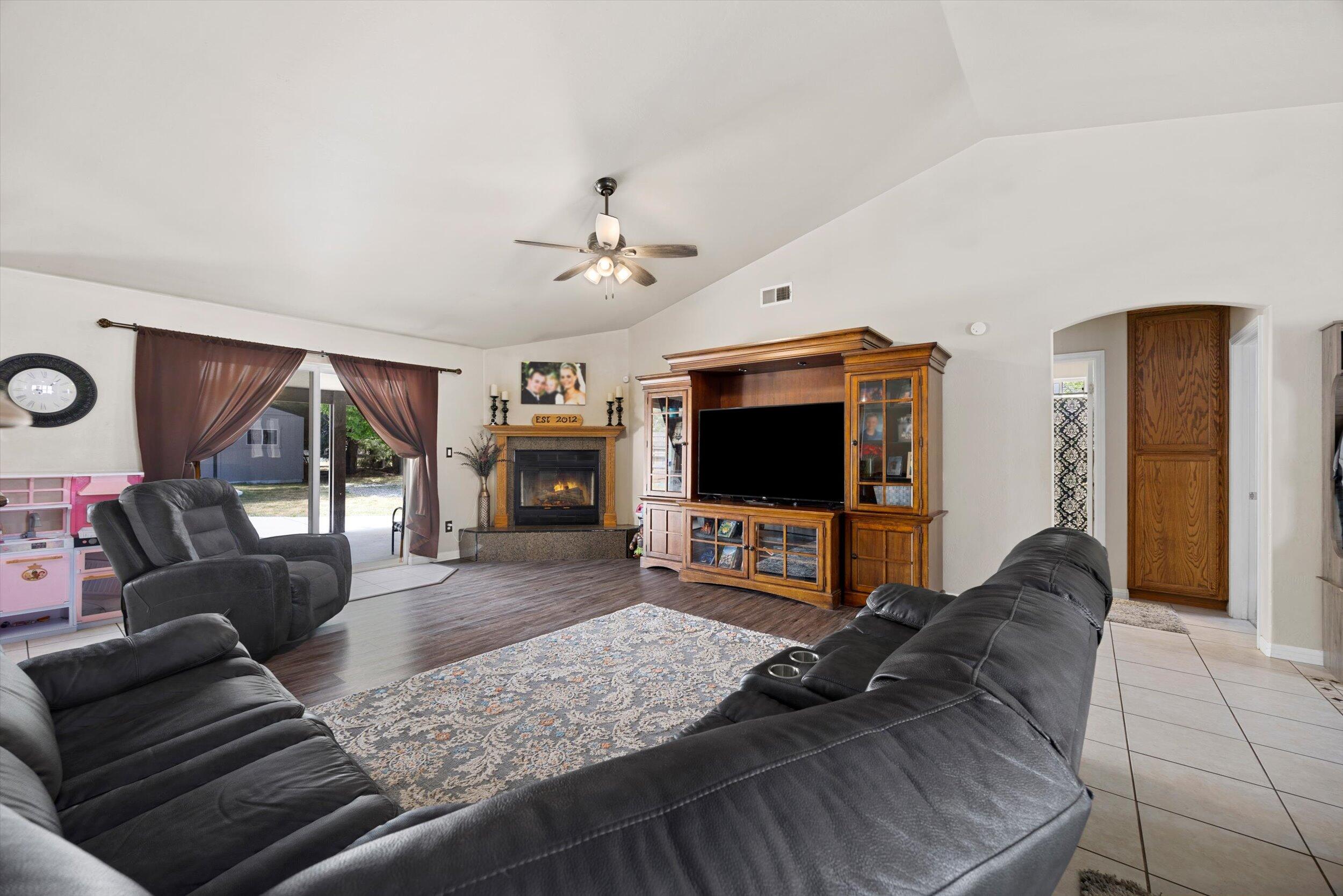 27800 Crofun Road Tehachapi, CA 93561 - Photo 15 of 16 18-Illuminate Photography - 27800 Crofun