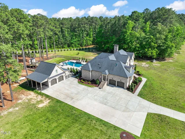 $2,100,000 | 120 Lu Tom Lane, Wendell, NC 27591
