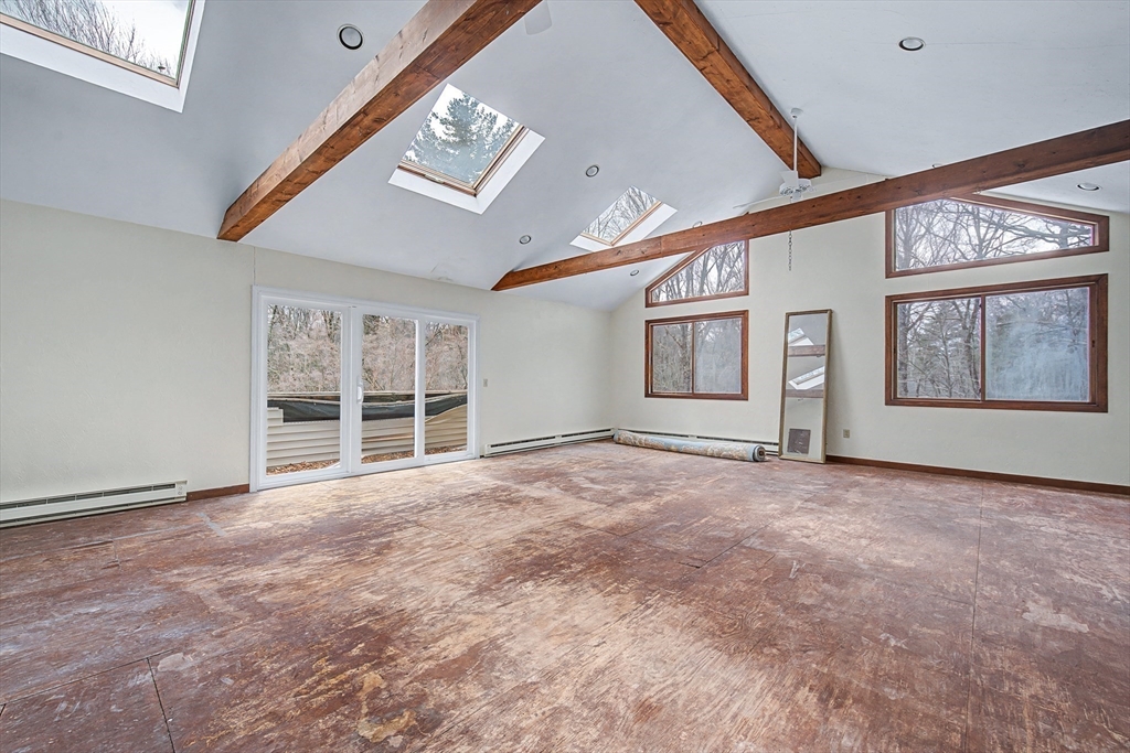 215 North Street Upton, MA 01568 - Photo 20 of 38