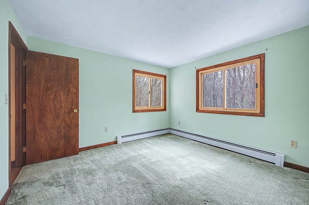 215 North Street Upton, MA 01568 - Photo 27 of 38