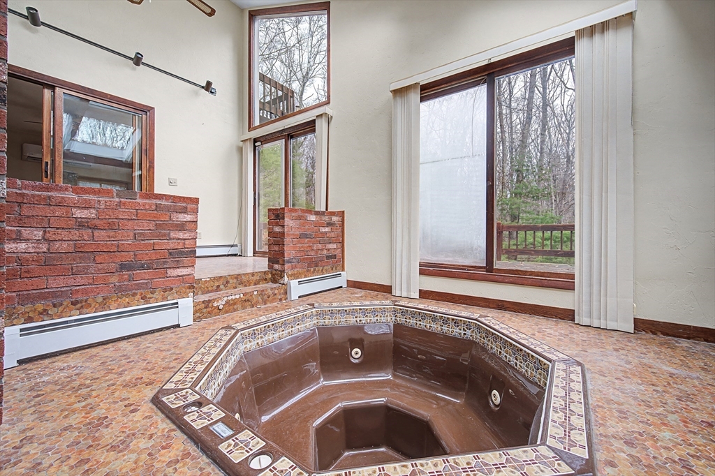 215 North Street Upton, MA 01568 - Photo 31 of 38