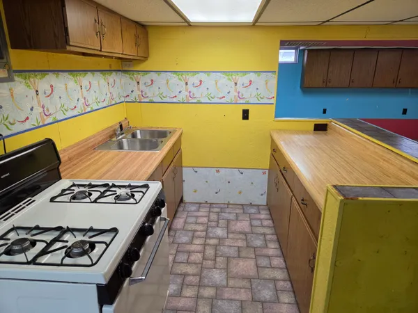 $259,000 | 603 New William Street, Ludington, MI 49431