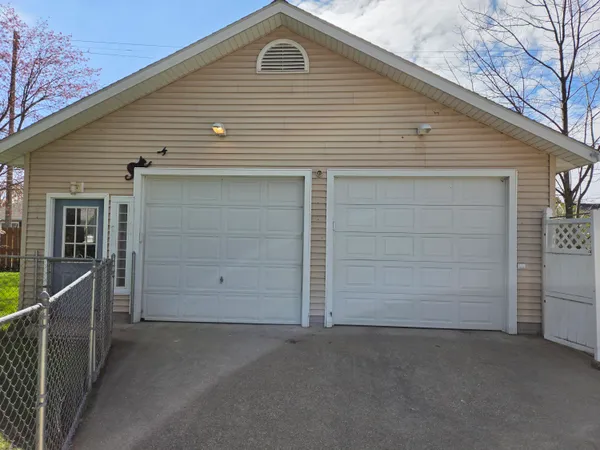 $259,000 | 603 New William Street, Ludington, MI 49431