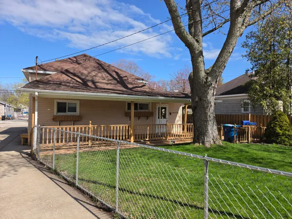 $259,000 | 603 New William Street, Ludington, MI 49431