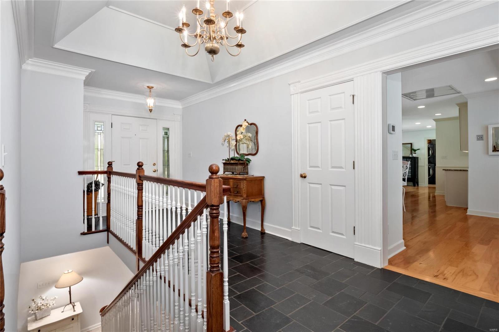 2416 White Stable Road St. Louis, MO 63141 - Photo 3 of 59