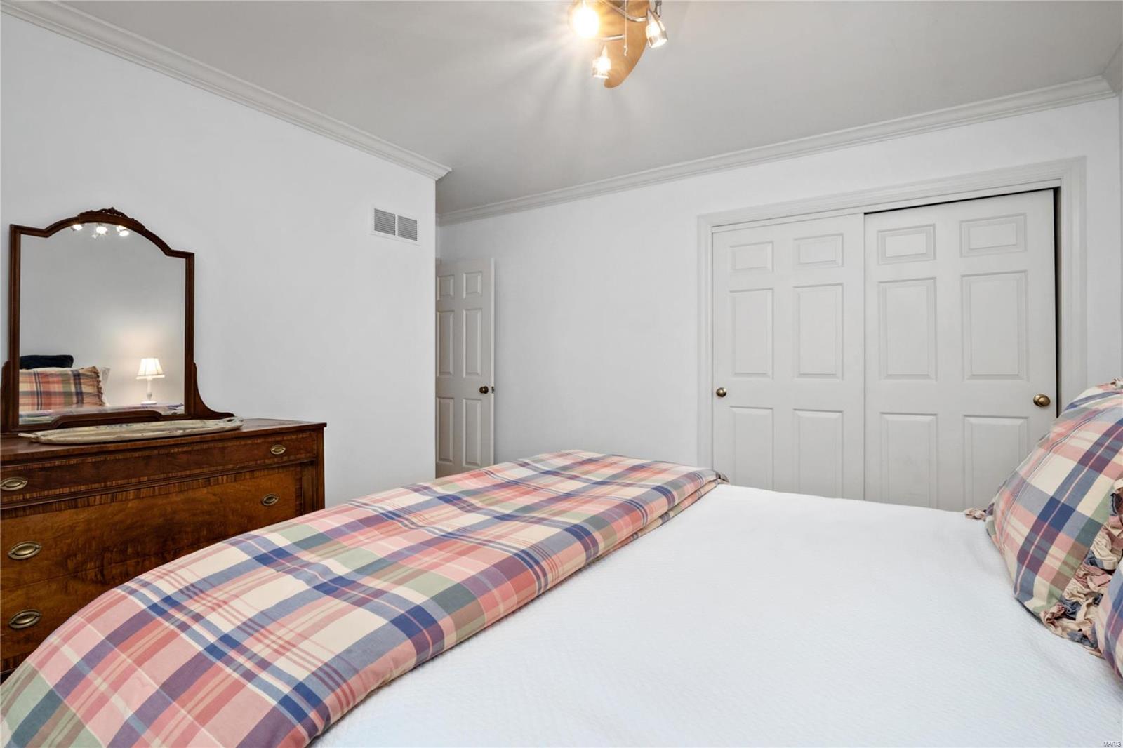 2416 White Stable Road St. Louis, MO 63141 - Photo 30 of 59