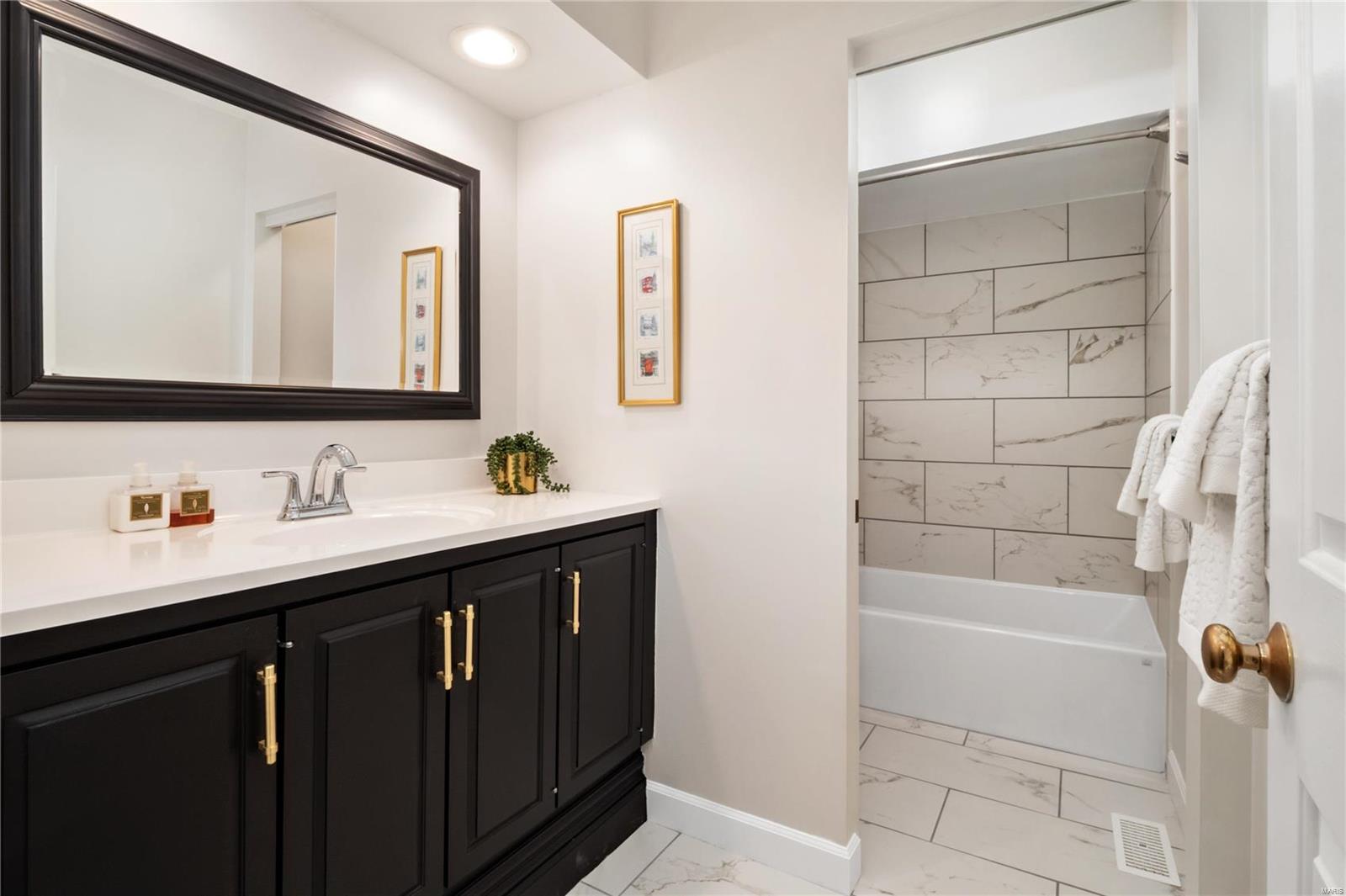 2416 White Stable Road St. Louis, MO 63141 - Photo 31 of 59