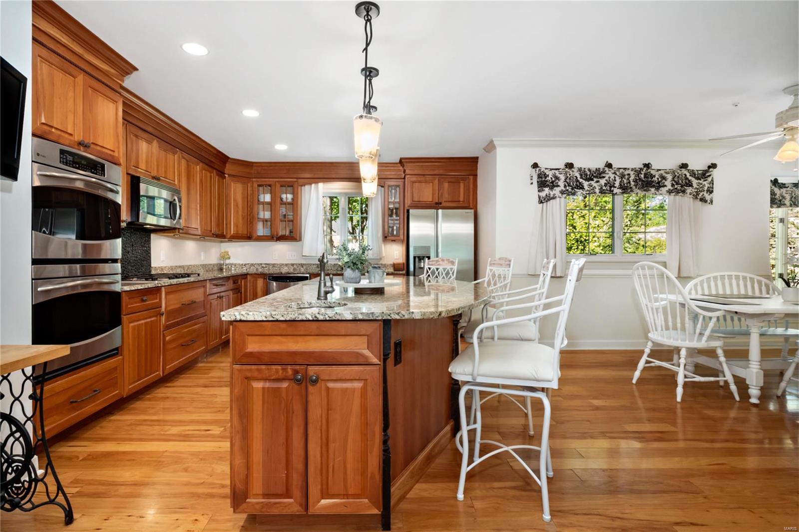 2416 White Stable Road St. Louis, MO 63141 - Photo 8 of 59