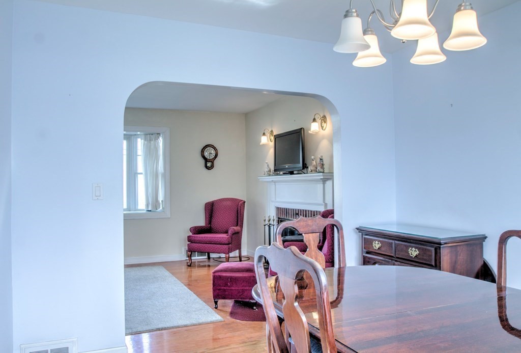 83 Park Road Chelmsford, MA 01824 - Photo 12 of 40 Gallery Image 12