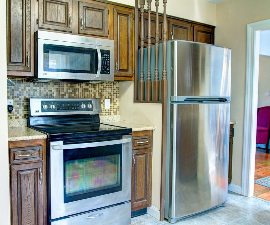 83 Park Road Chelmsford, MA 01824 - Photo 15 of 40 Gallery Image 15