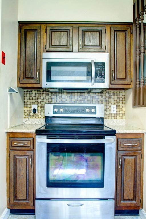 83 Park Road Chelmsford, MA 01824 - Photo 19 of 40 Gallery Image 19