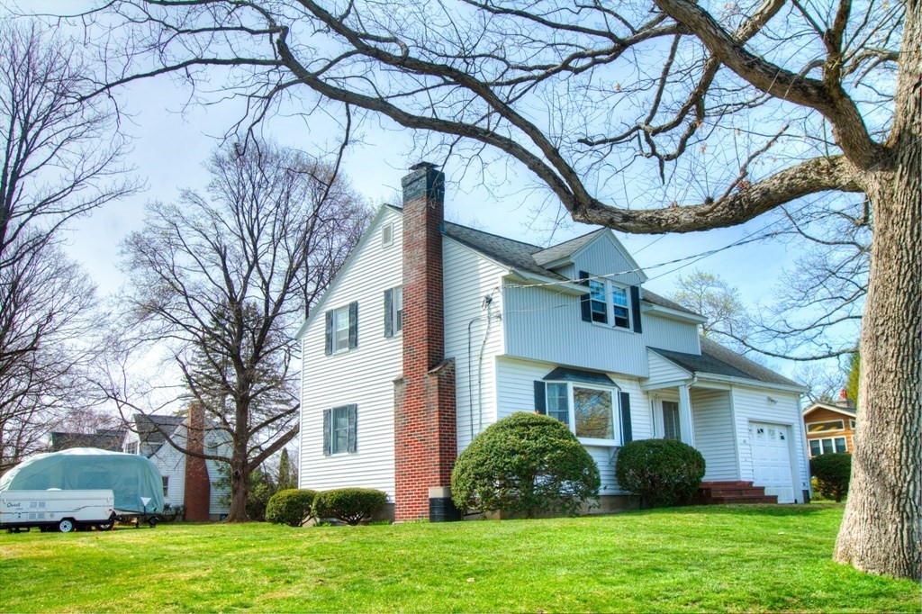 83 Park Road Chelmsford, MA 01824 - Photo 3 of 40 Gallery Image 3