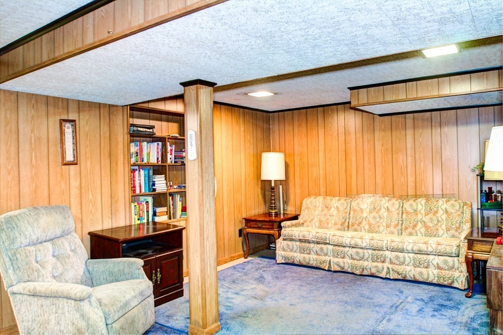 83 Park Road Chelmsford, MA 01824 - Photo 31 of 40 Gallery Image 31