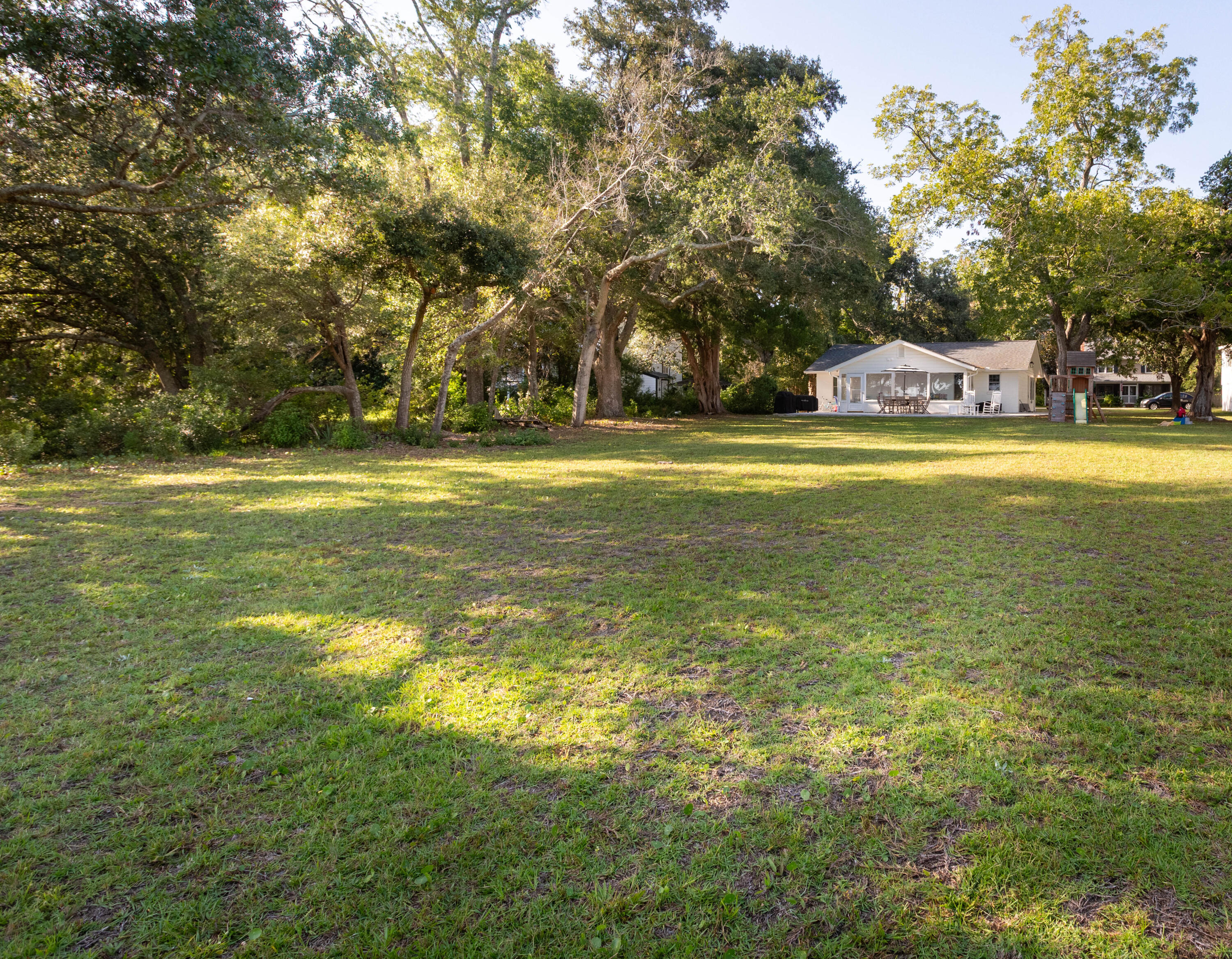 1135 Cottage Road Charleston, SC 29412 - Photo 40 of 54 1135 Cottage Rd_Brett Martin Photography