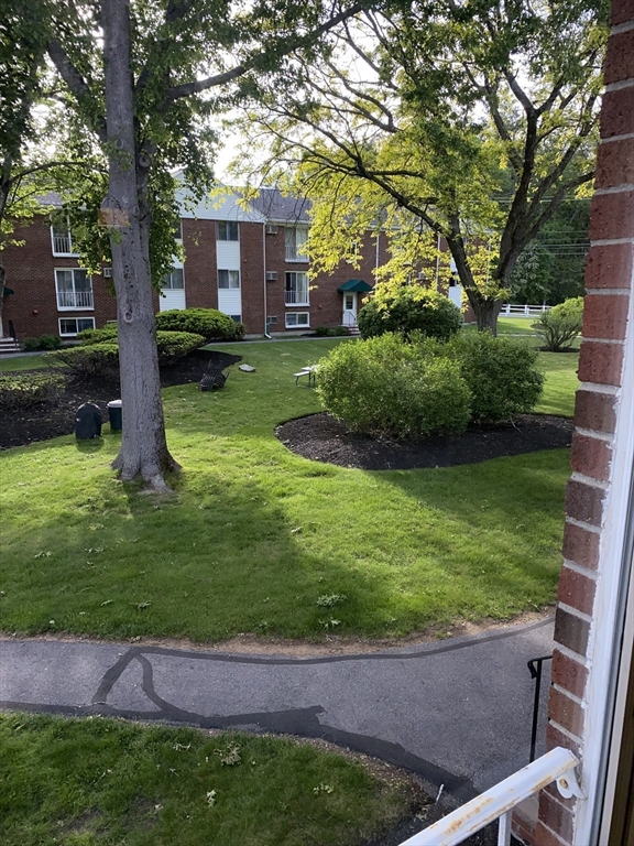 21 Clark's Road, Unit 204 Amesbury, MA 01913 - Photo 30 of 32