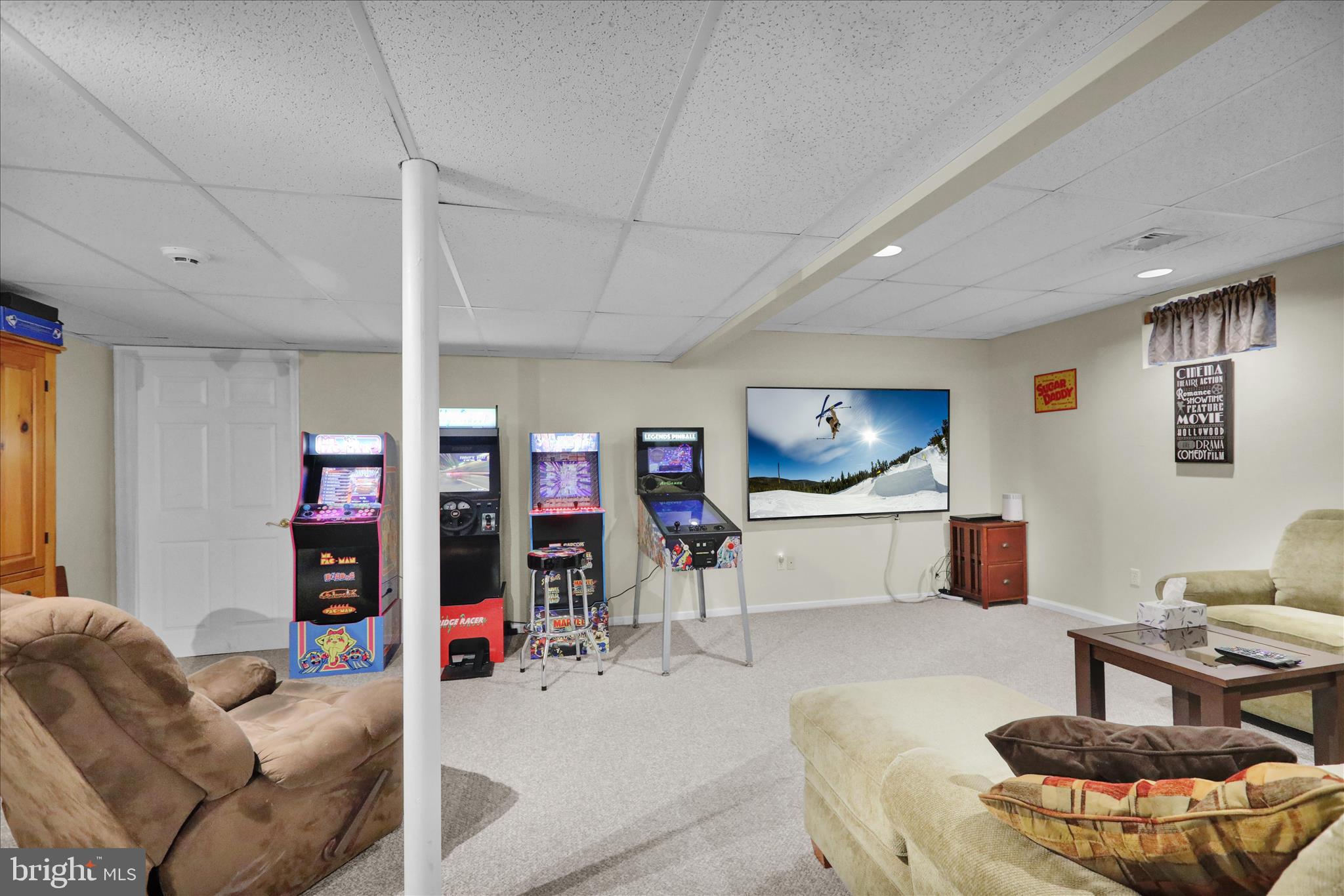 2004 Ridgeview Drive Orwigsburg, PA 17961 - Photo 26 of 56 Game/sitting area