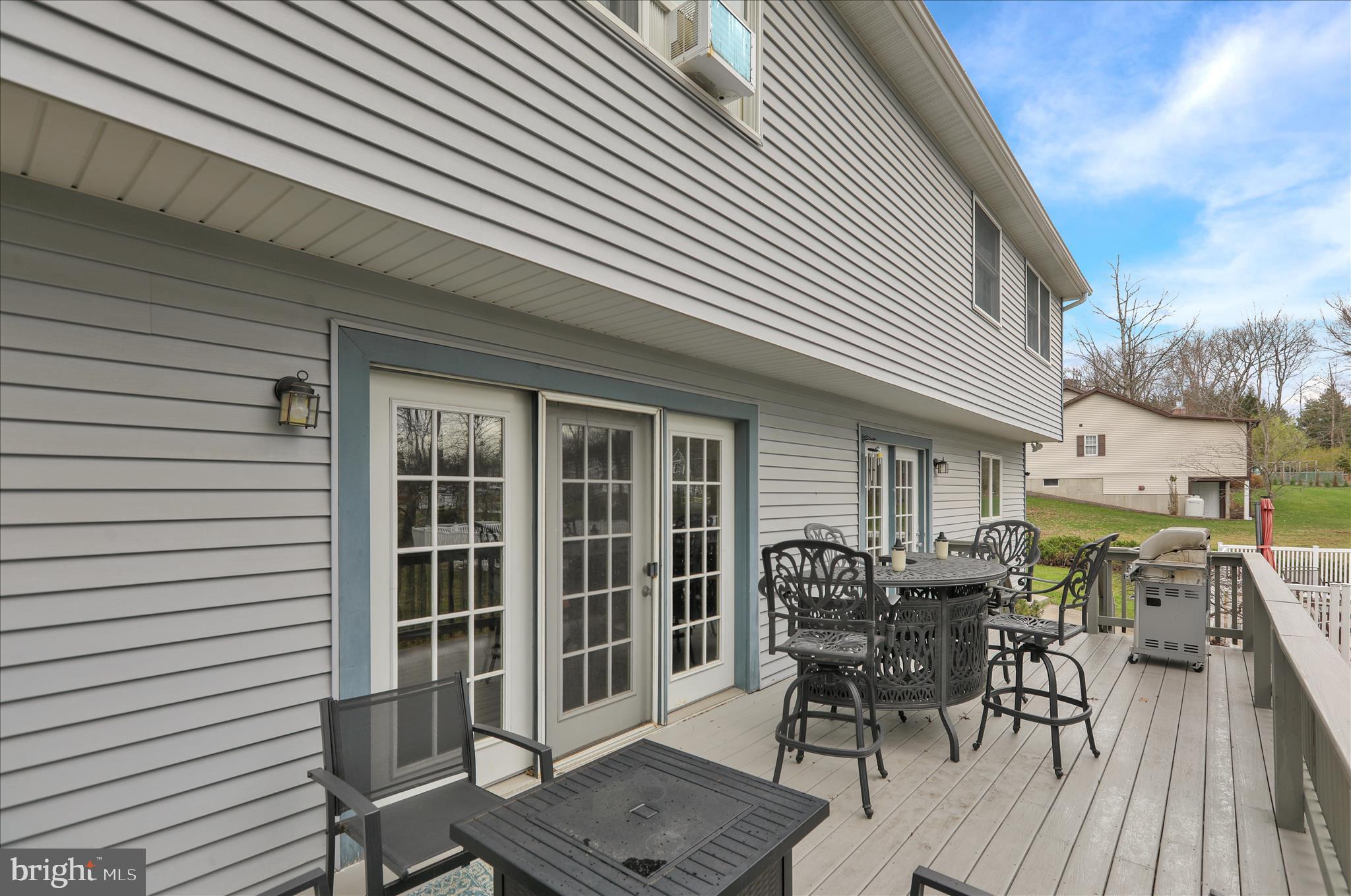 2004 Ridgeview Drive Orwigsburg, PA 17961 - Photo 50 of 56 Multiple seating areas