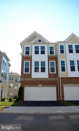 $3,200 | 21767 Harroun Terrace, Ashburn, VA 20147