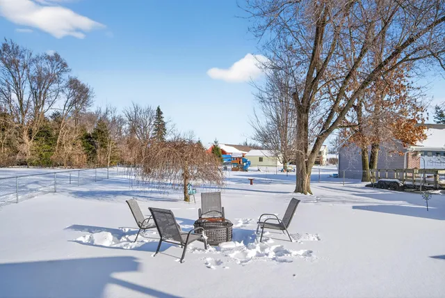 $250,000 | 167 Golfview Drive, Brooklyn, MI 49230