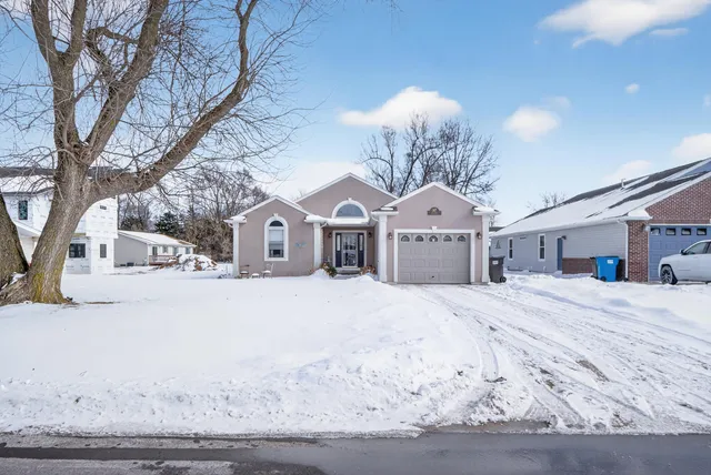 $250,000 | 167 Golfview Drive, Brooklyn, MI 49230