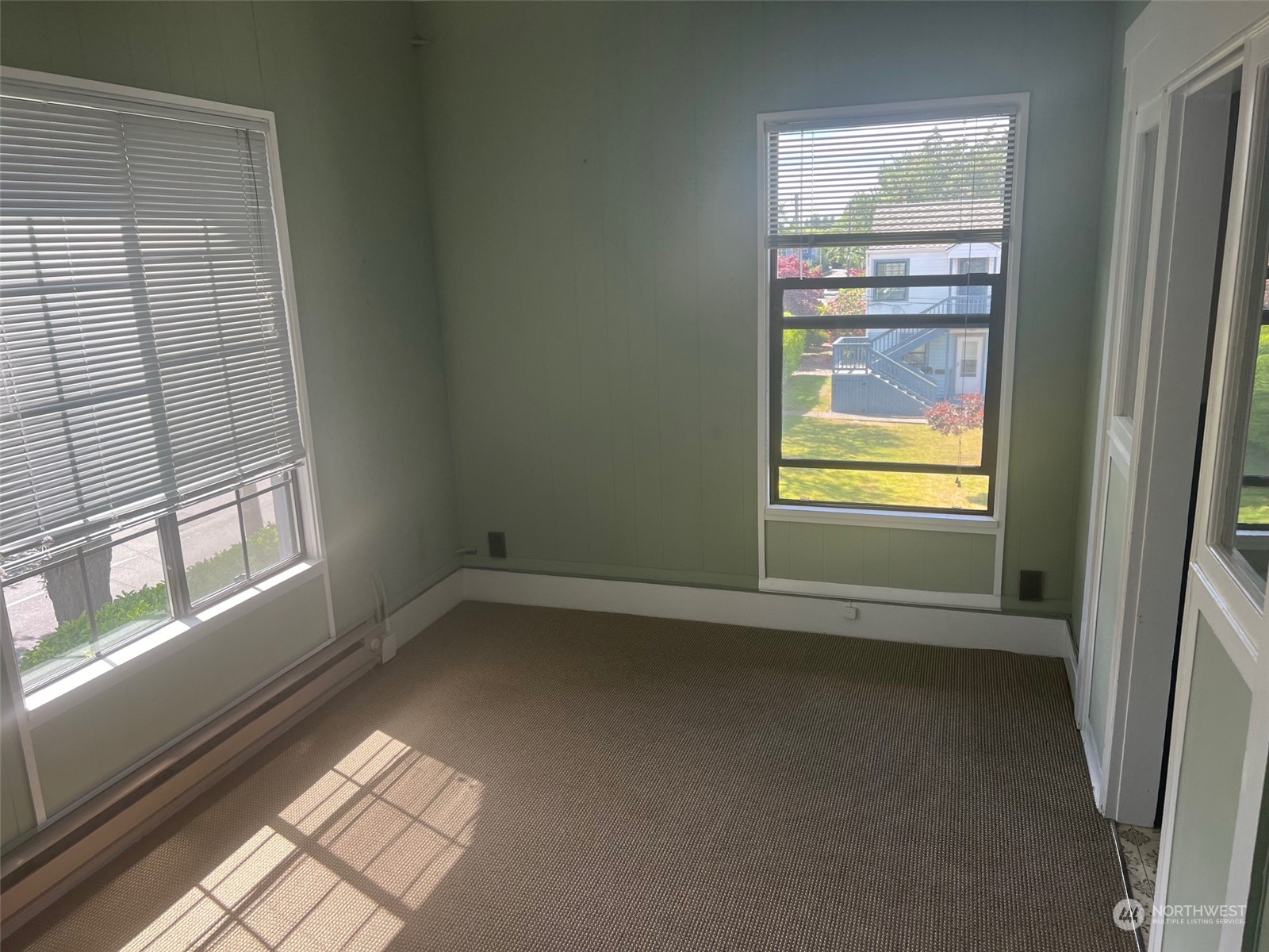 2515 Belvidere Avenue Southwest Seattle, WA 98126 - Photo 31 of 39 an empty room with windows