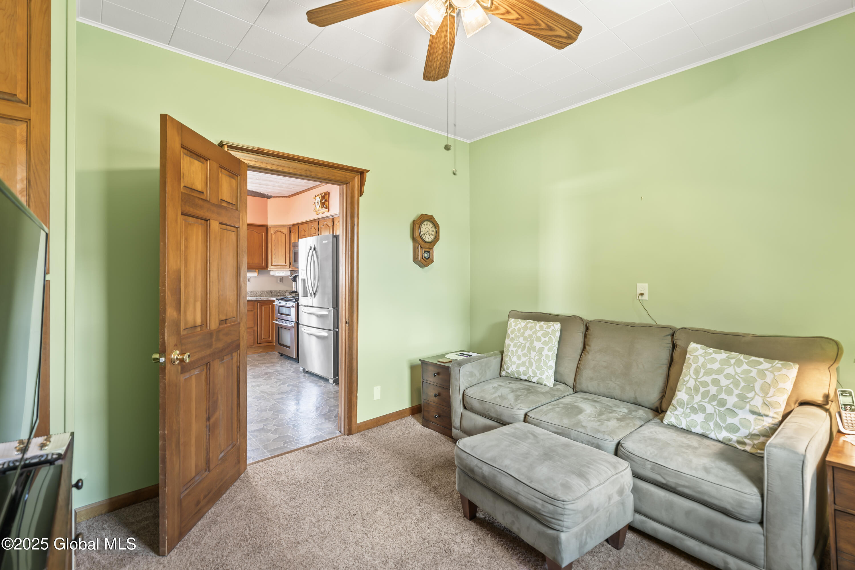 2353 Curry Road Rotterdam, NY 12303 - Photo 20 of 43 19