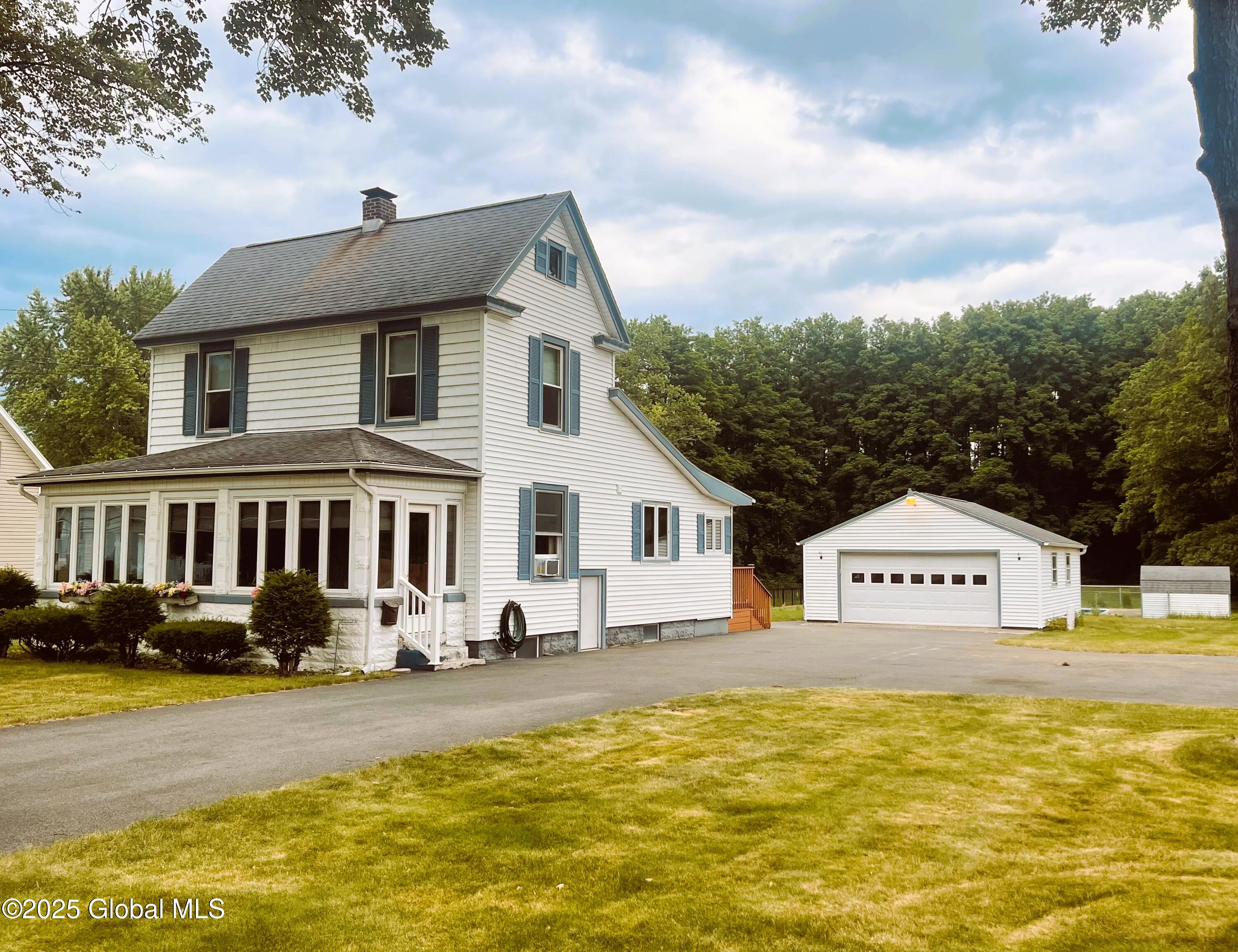 2353 Curry Road Rotterdam, NY 12303 - Photo 3 of 43 2a