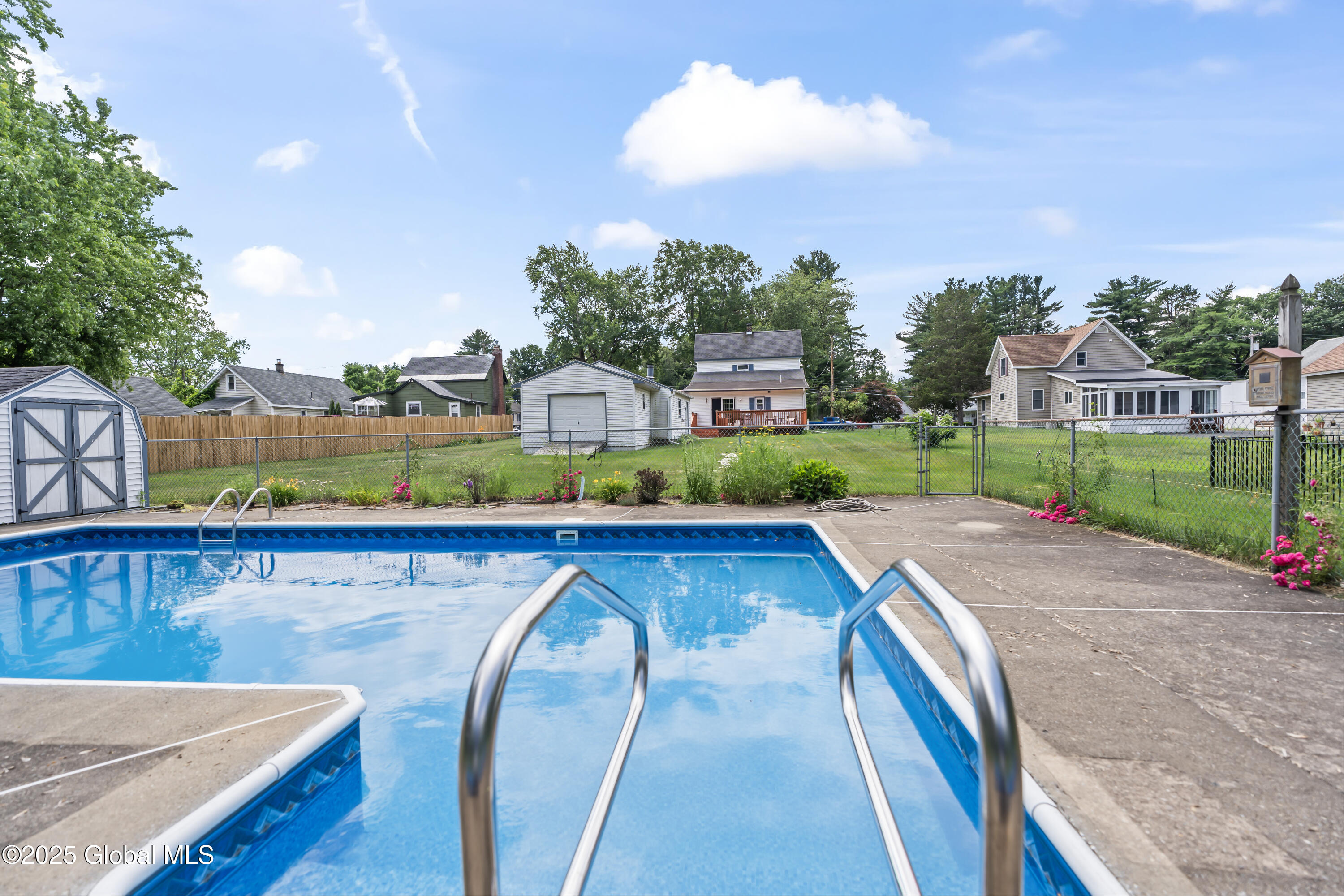 2353 Curry Road Rotterdam, NY 12303 - Photo 34 of 43 32