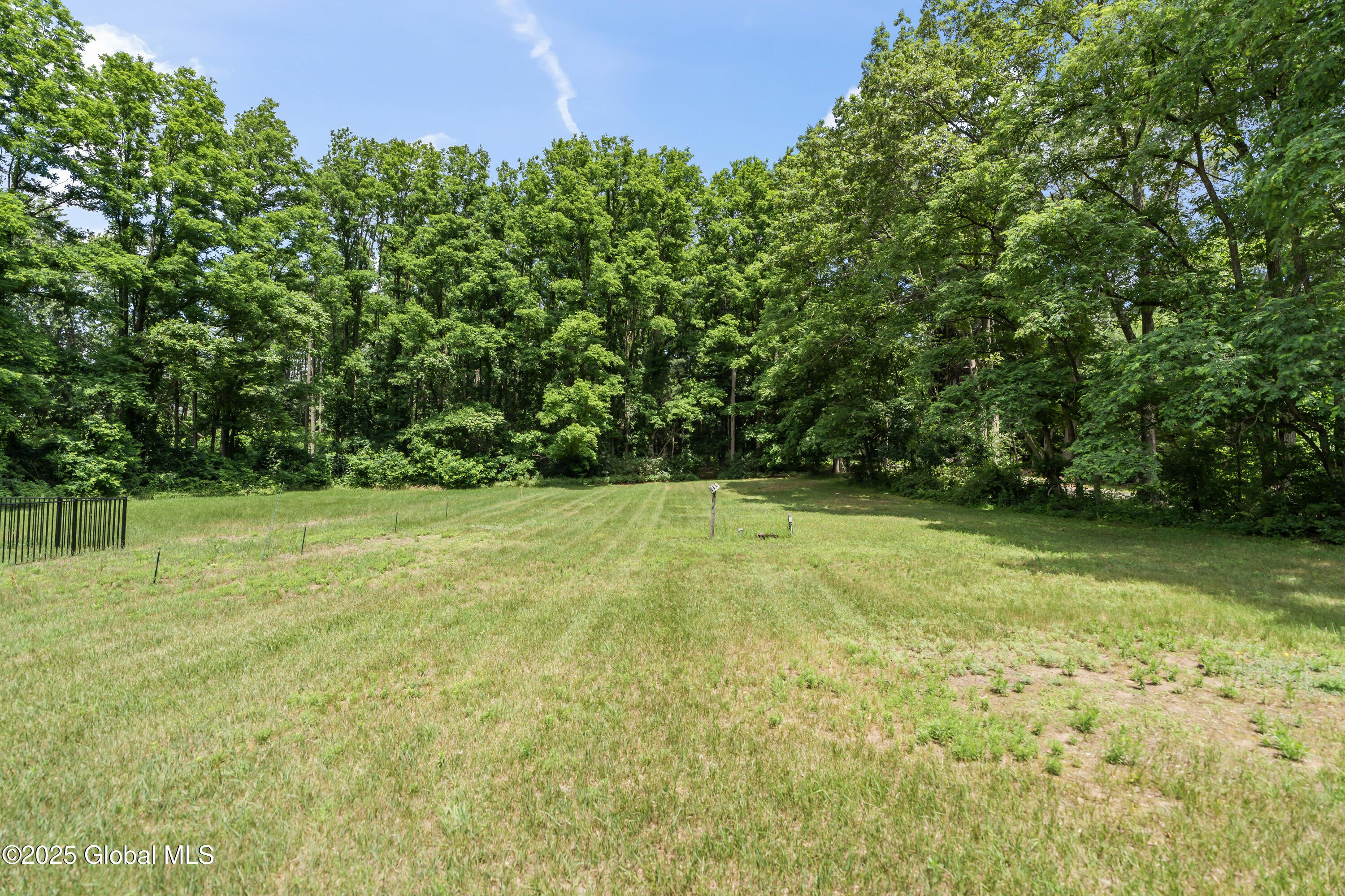 2353 Curry Road Rotterdam, NY 12303 - Photo 36 of 43 34