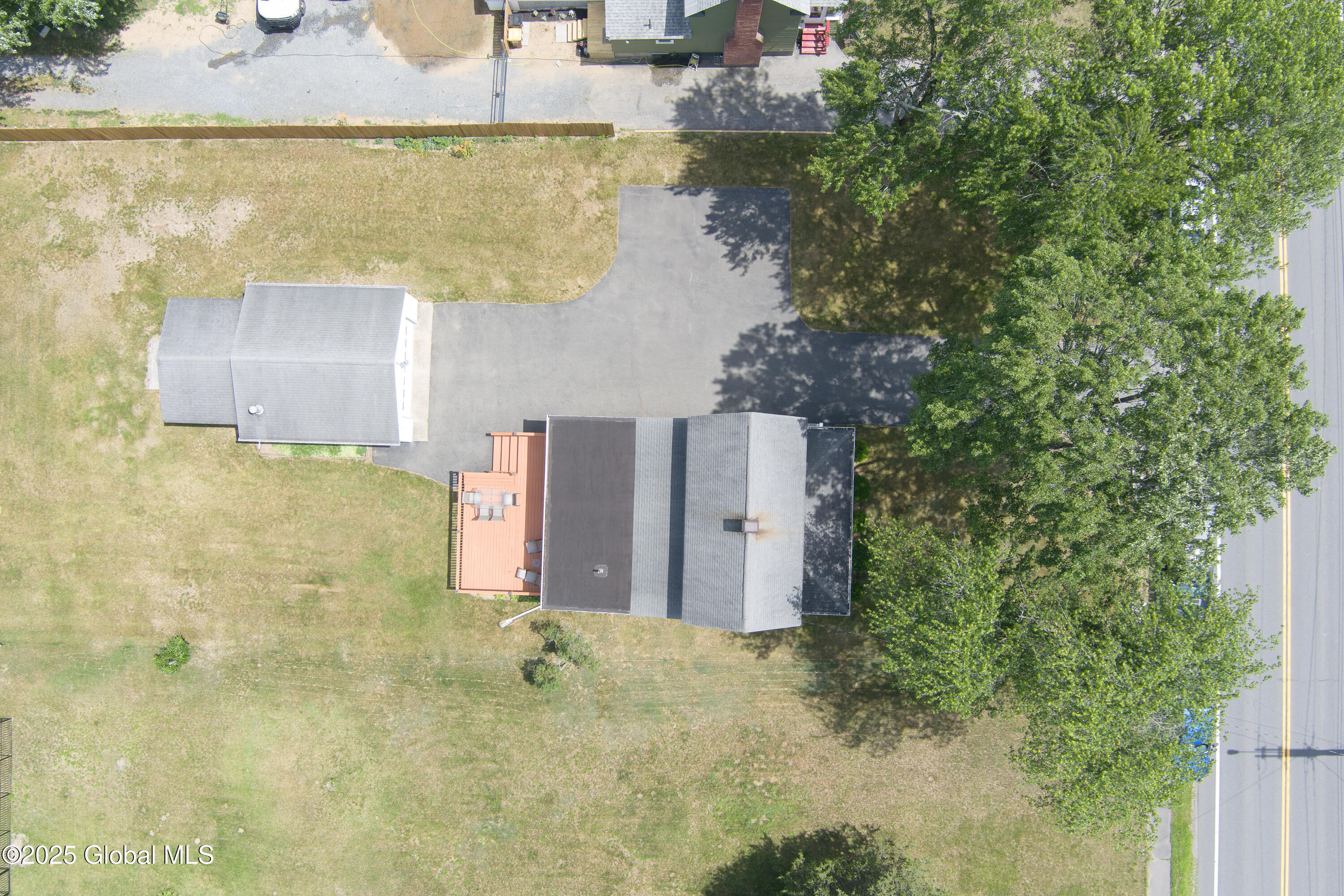 2353 Curry Road Rotterdam, NY 12303 - Photo 37 of 43 36