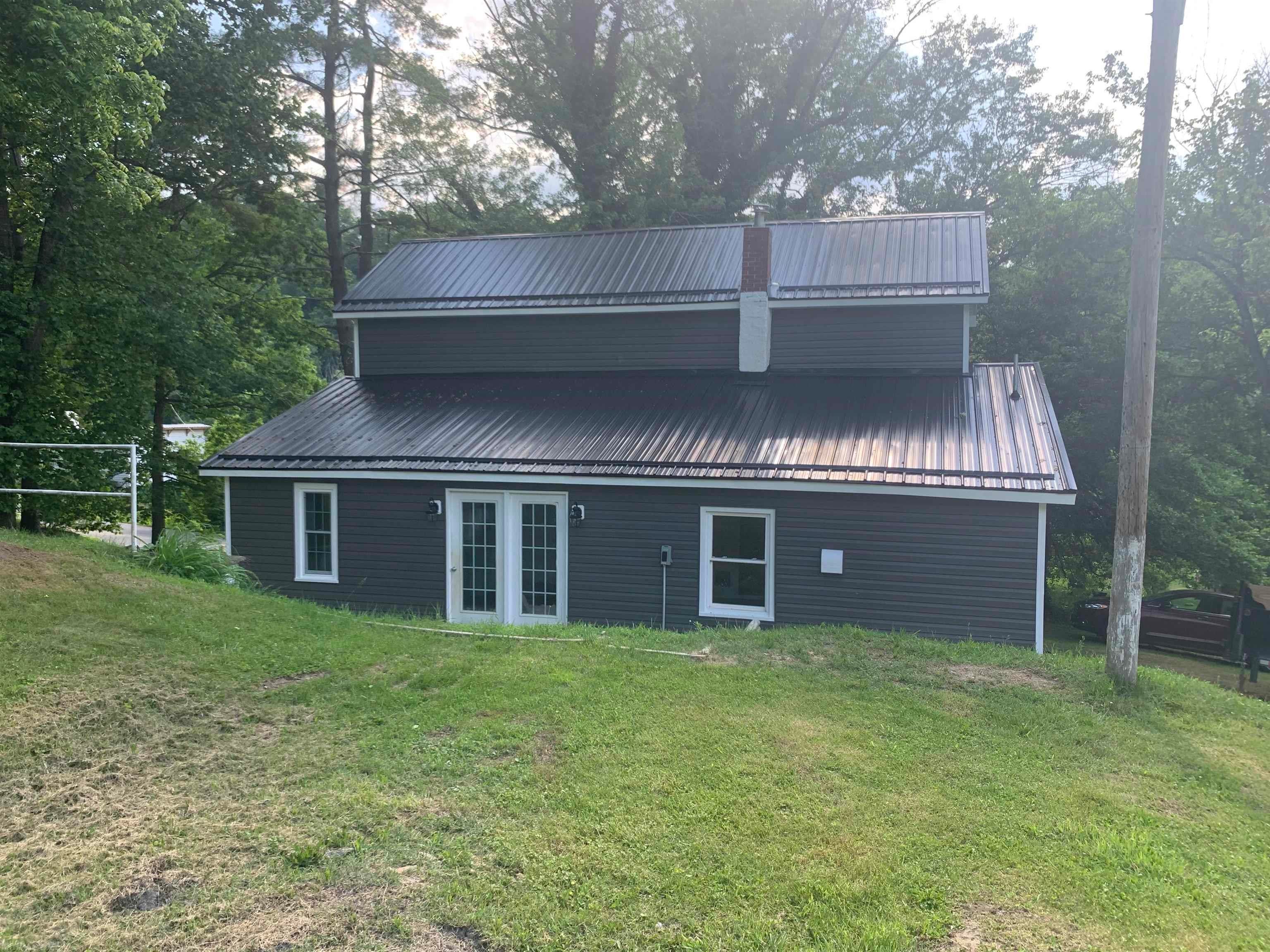 5440 Graysontown Road Radford, VA 24141 - Photo 3 of 31 Gallery Image 3