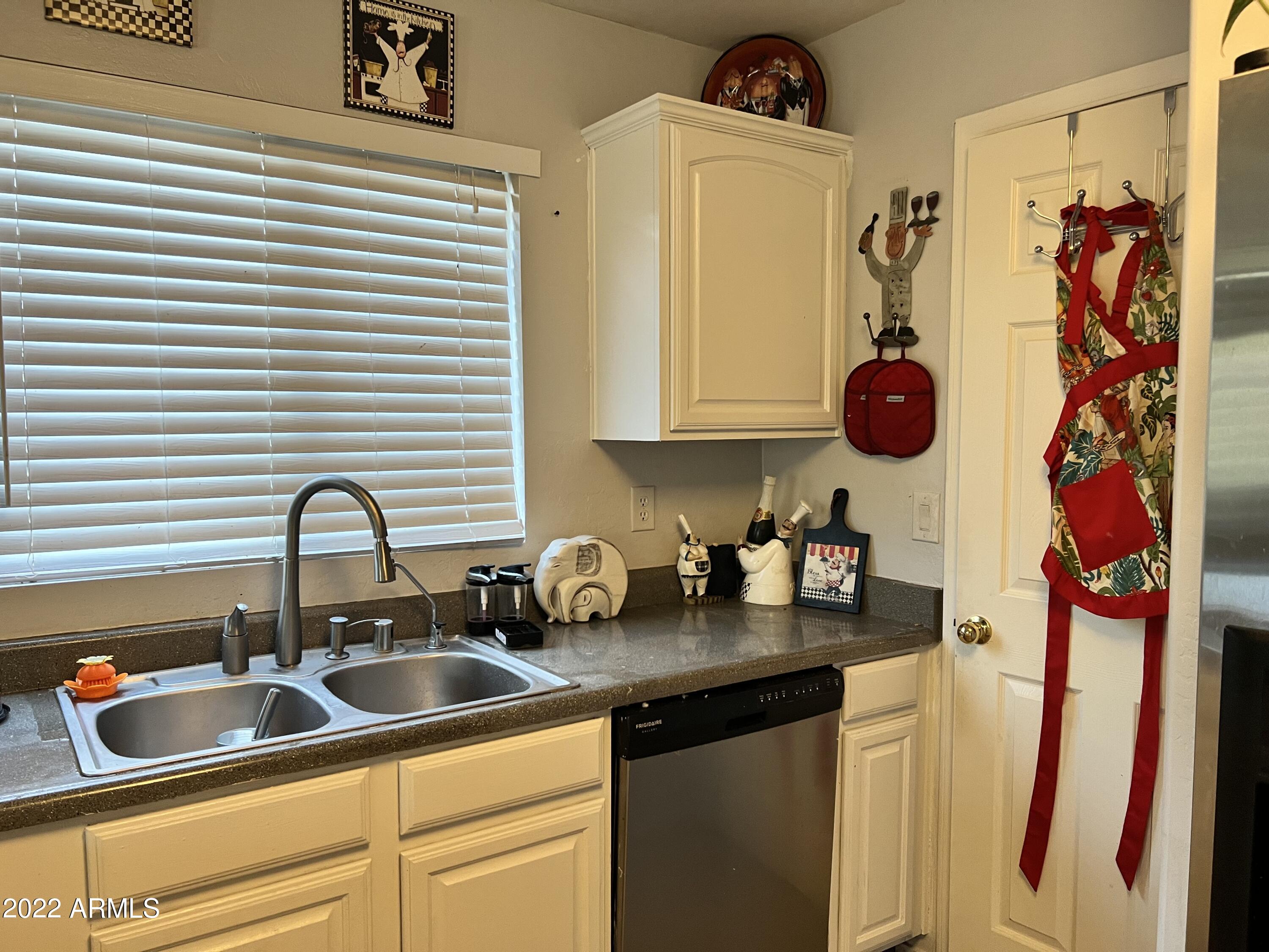 43715 West Magnolia Road Maricopa, AZ 85138 - Photo 8 of 25 IMG_2114
