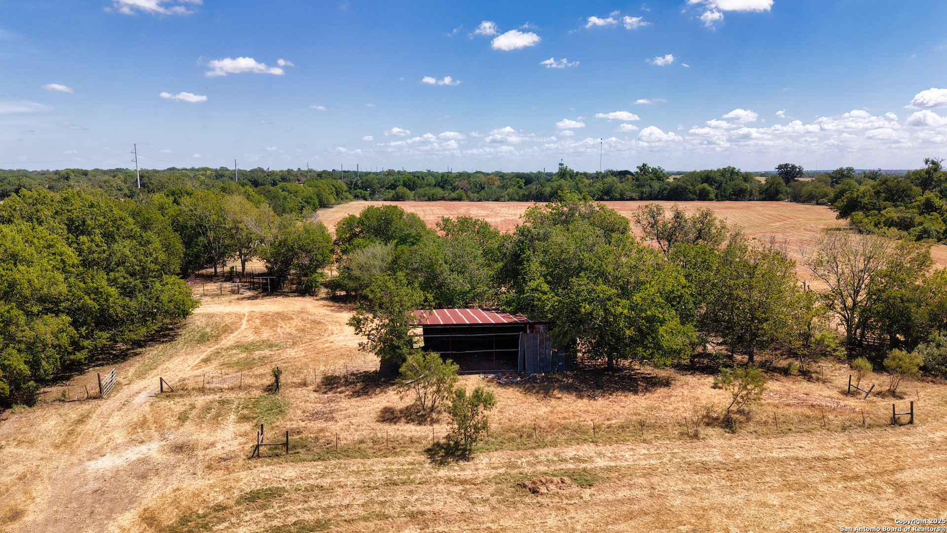 0 State Hwy 80 S Luling, TX 78648 - Photo 2 of 18 a garden view with a lake view