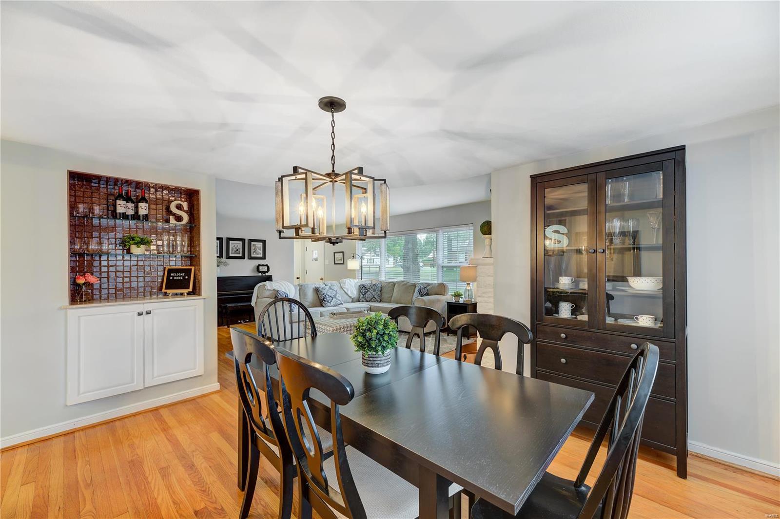 706 Dougherty Ferry Road St. Louis, MO 63122 - Photo 7 of 20 Gallery Image 7
