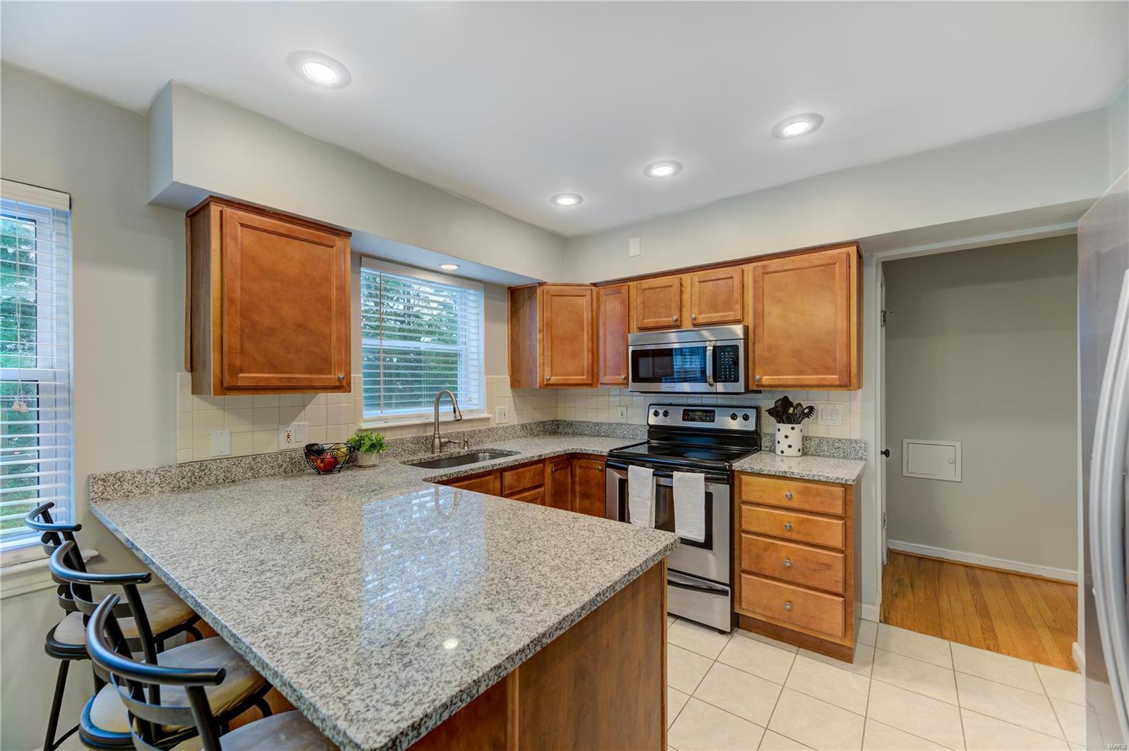 706 Dougherty Ferry Road St. Louis, MO 63122 - Photo 8 of 20 Gallery Image 8