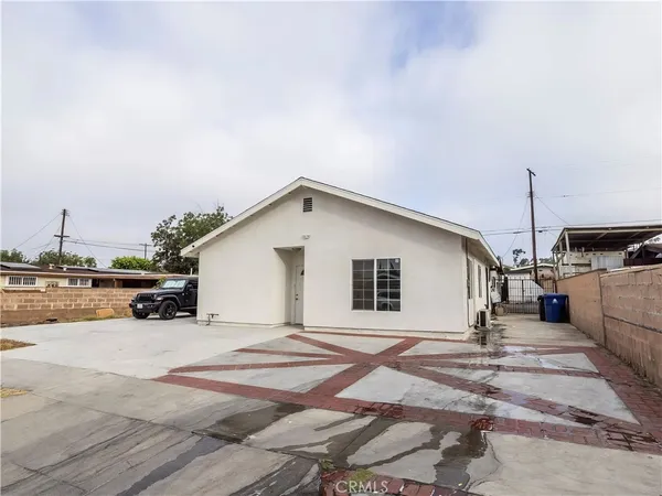 $2,000 | 12971 Montford Street, Pacoima, CA 91331
